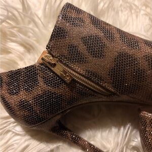 Jessica Simpson Brown Leopard Heels
